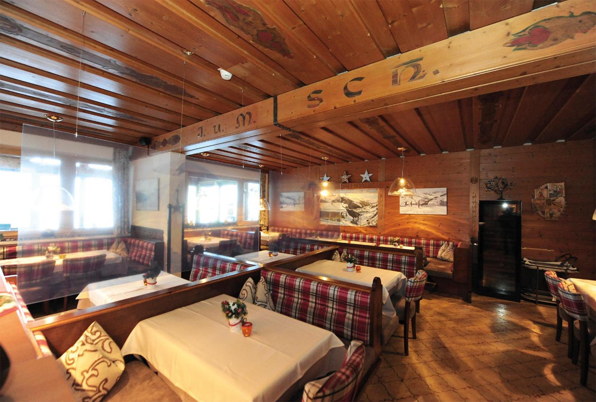 Ski In Ski Out Hotel Unterellmau Saalbach-Hinterglemm Exterior foto