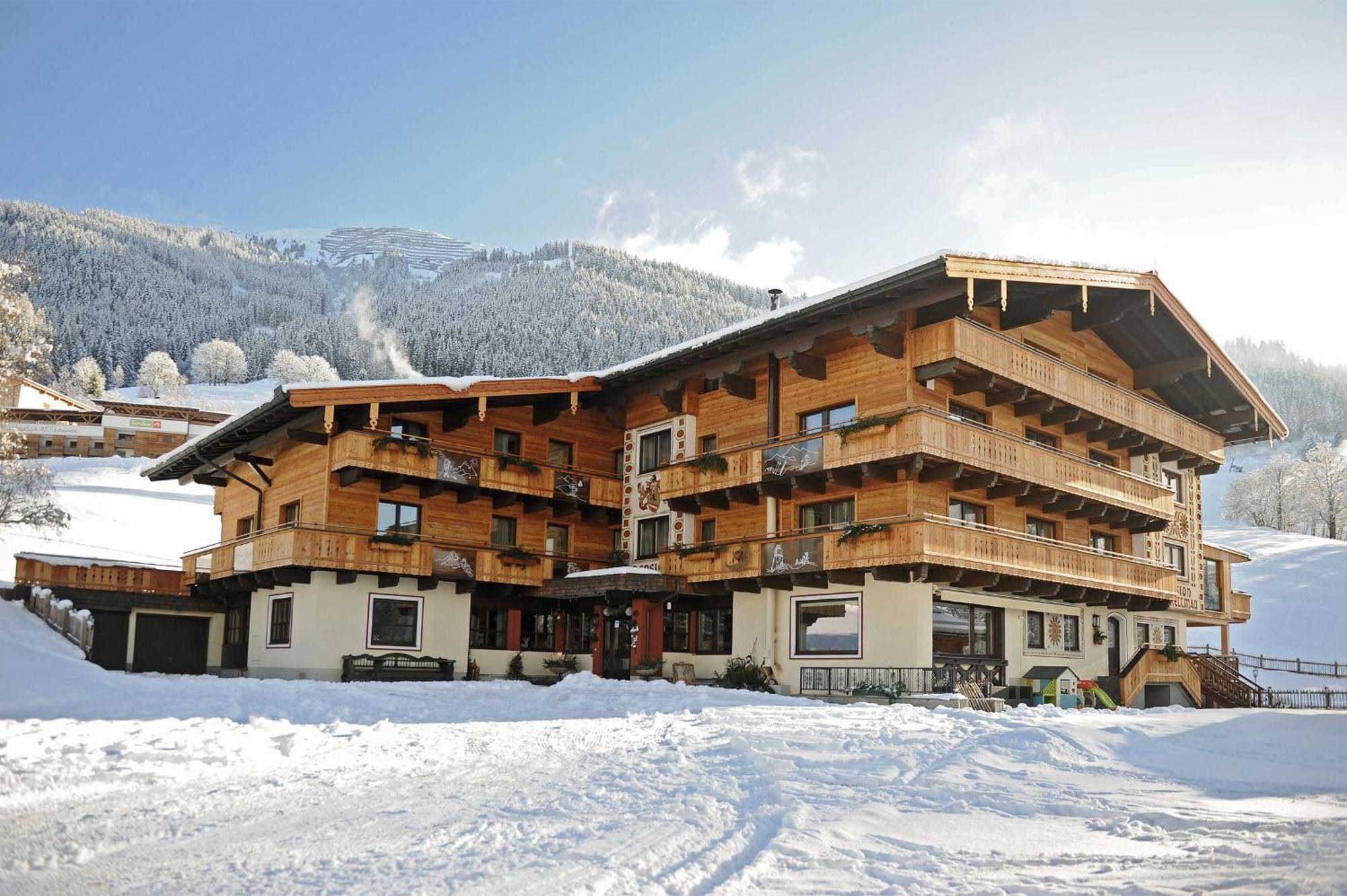 Ski In Ski Out Hotel Unterellmau Saalbach-Hinterglemm Exterior foto