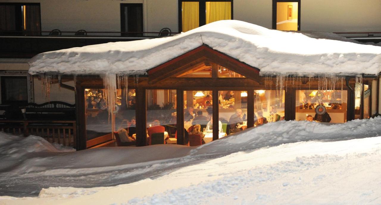 Ski In Ski Out Hotel Unterellmau Saalbach-Hinterglemm Exterior foto